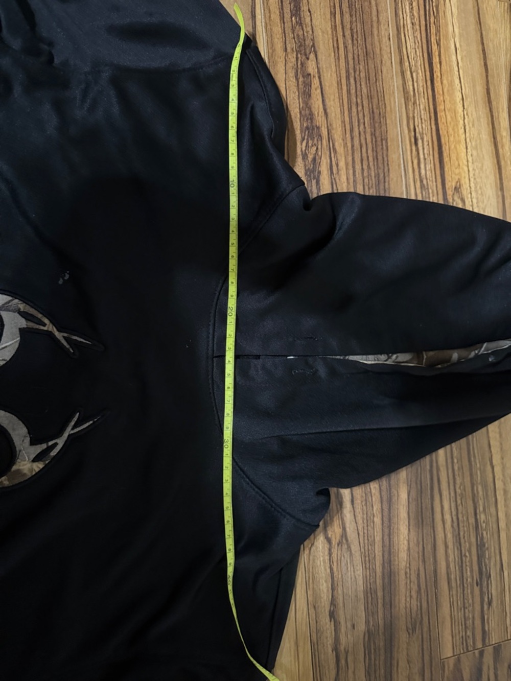 Realtree Black Hooded Sweatshirt with Subtle Logo - Picture 15 of 16